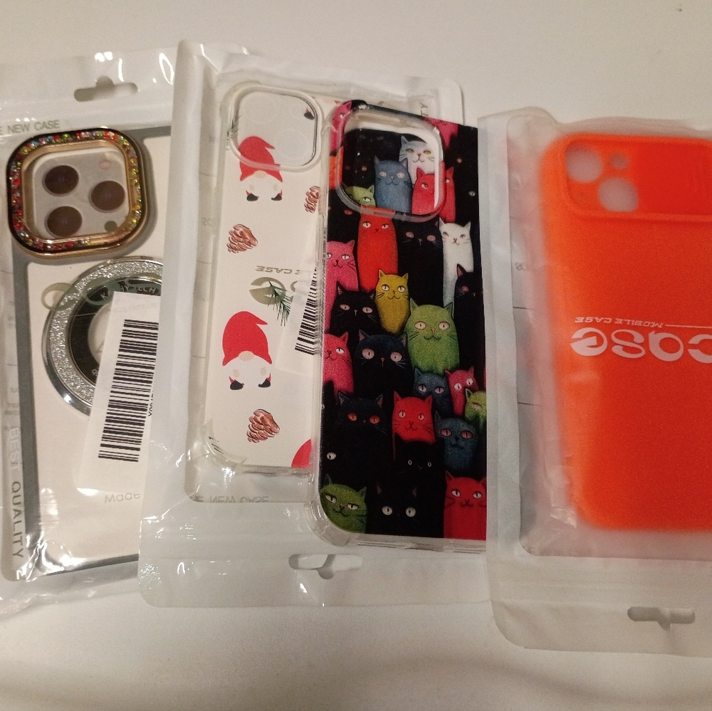 Set Of Four Iphone 15 Pro Phone Cases- Lot Of Phone Cases New